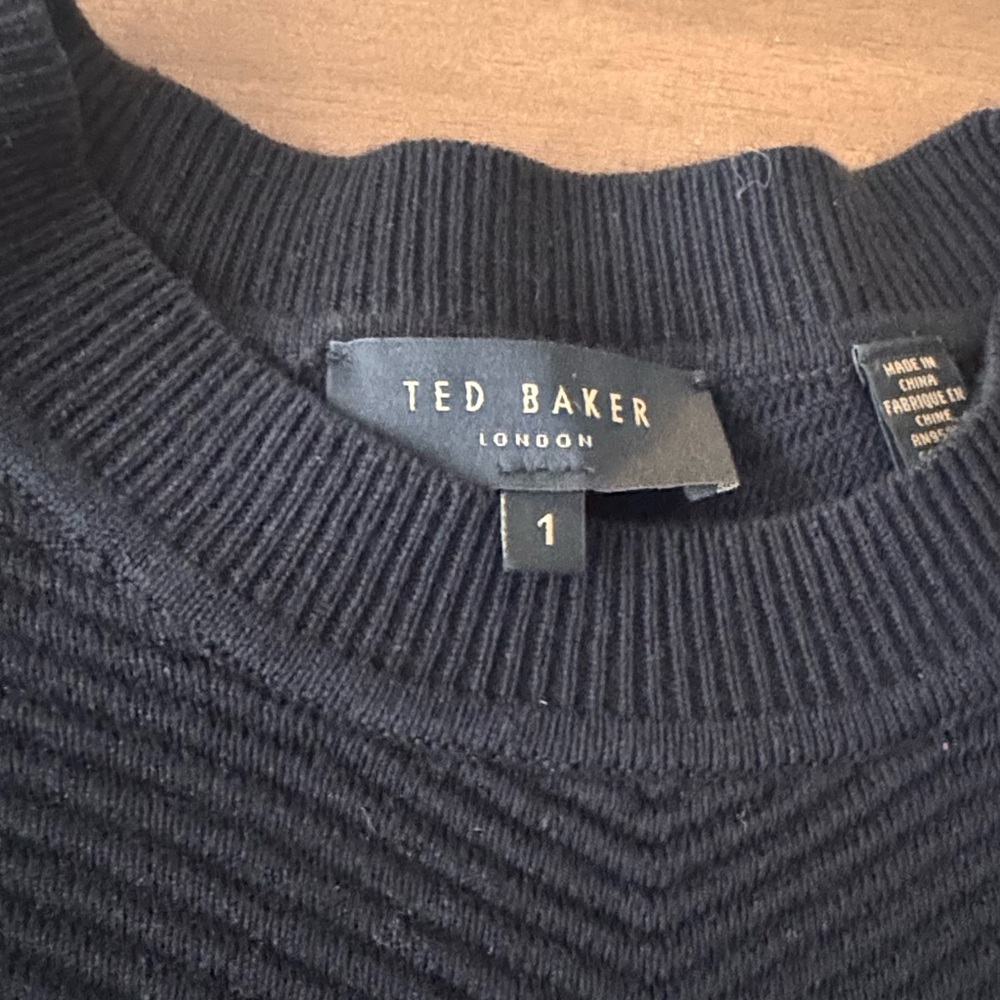 Ted Baker London Floral Pleated Sweater Dress Size 1 Black Long Sleeve (US 4) - Picture 3 of 8